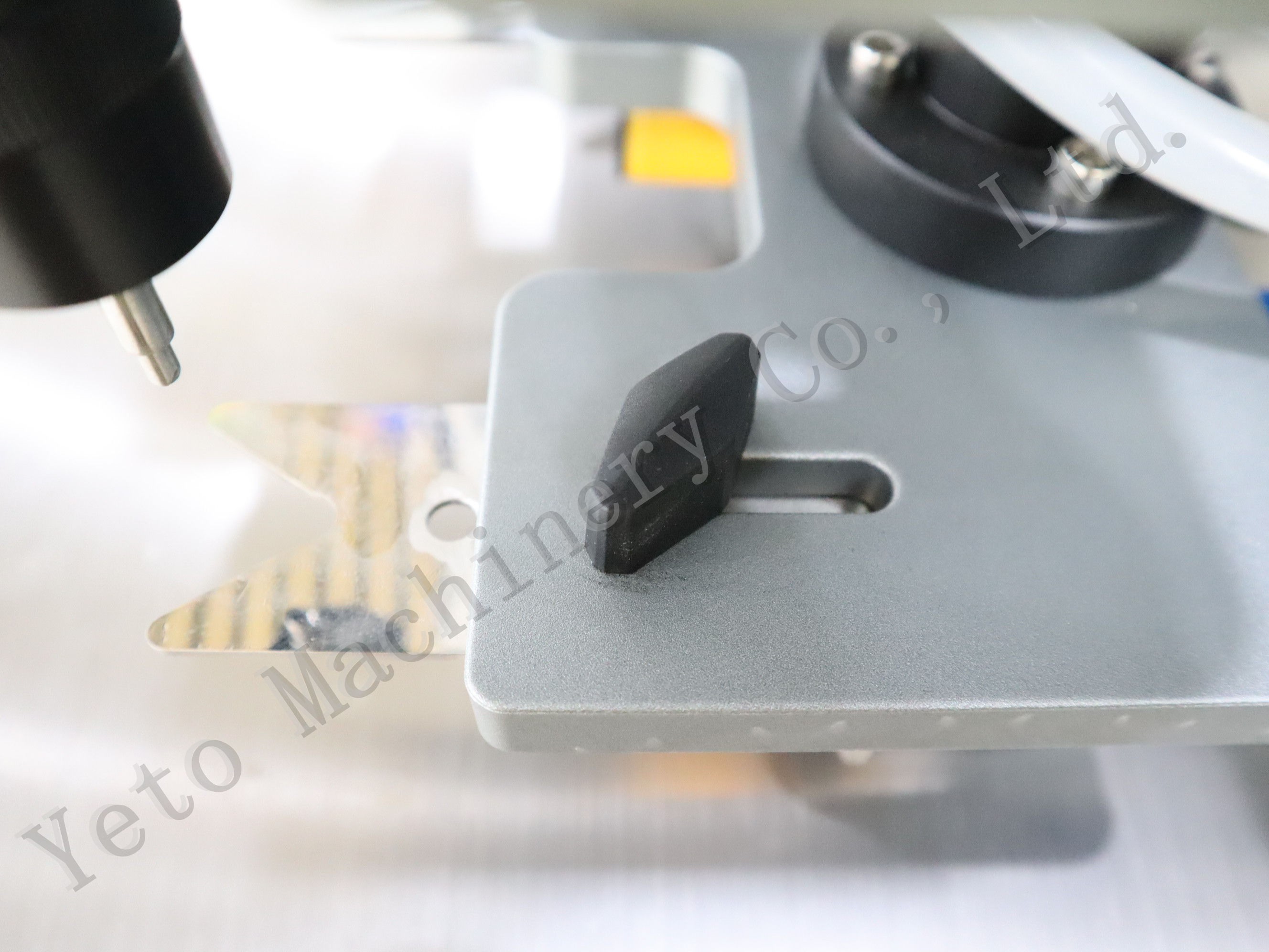 perfume filling machine nozzle adjustment